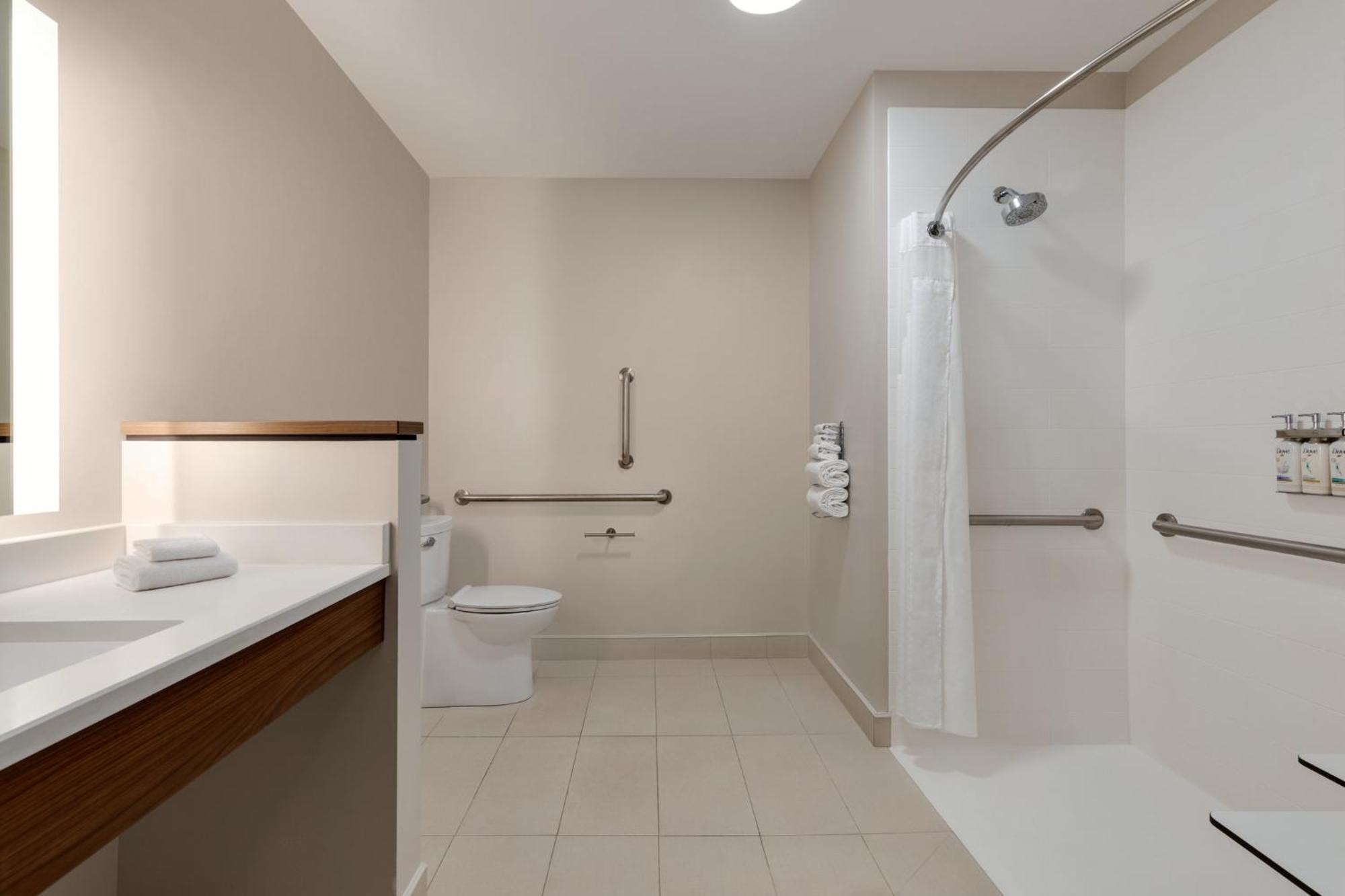 Holiday Inn Express & Suites - Dalton - Walnut Ave By Ihg Exterior photo